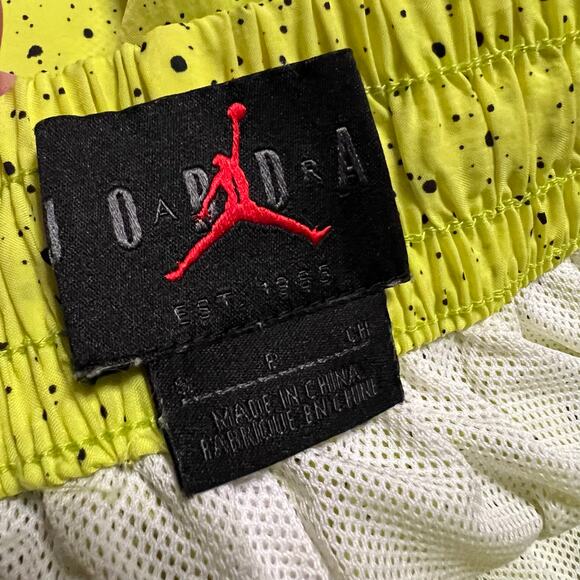 Jordan Shorts Mens Small Poolside Swim Trunks Neon Cement Swimsuit CI9133-345 - Picture 4 of 11